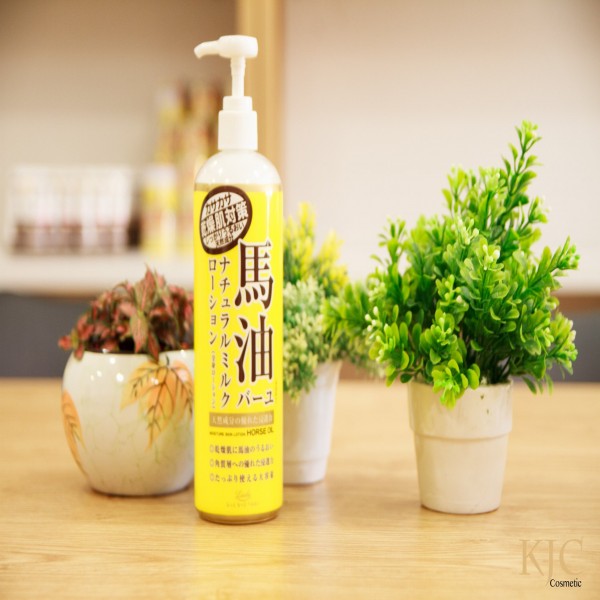 Sữa dưỡng thể cấp ẩm toàn thân dầu Ngựa Loshi Moisture Skin Lotion Horse Oil 485ml