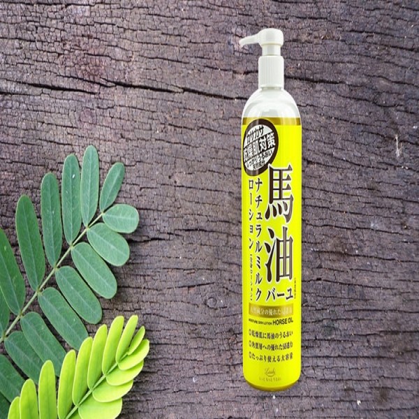 Sữa dưỡng thể cấp ẩm toàn thân dầu Ngựa Loshi Moisture Skin Lotion Horse Oil 485ml